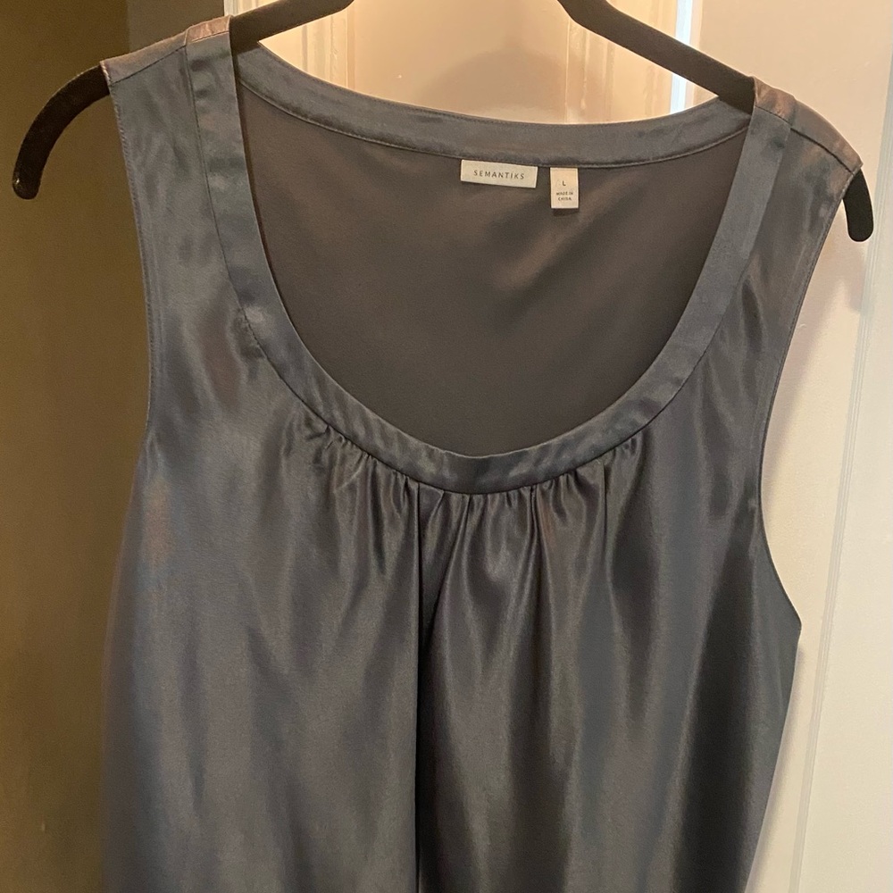 SEMANTIKS  100% silk sleeveless top
